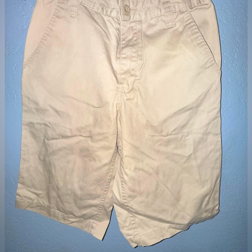 Old Navy Men's Beige Flat-Front Chino Shorts